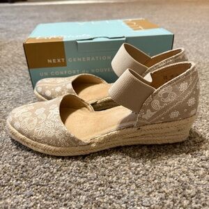 LifeStride Women's Kaylee Khaki Wedge Sandals Size 8W New